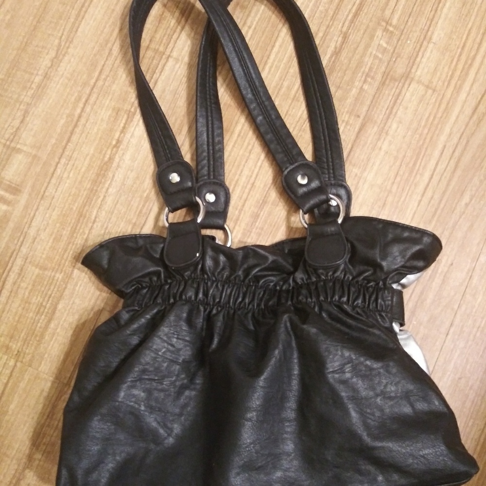 Claire Bag - Picture 2 of 3